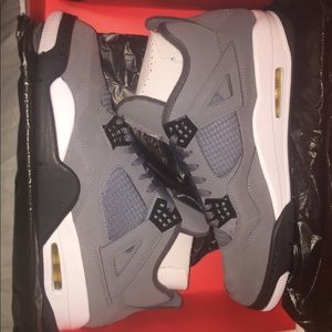 Cool grey 4s size 14